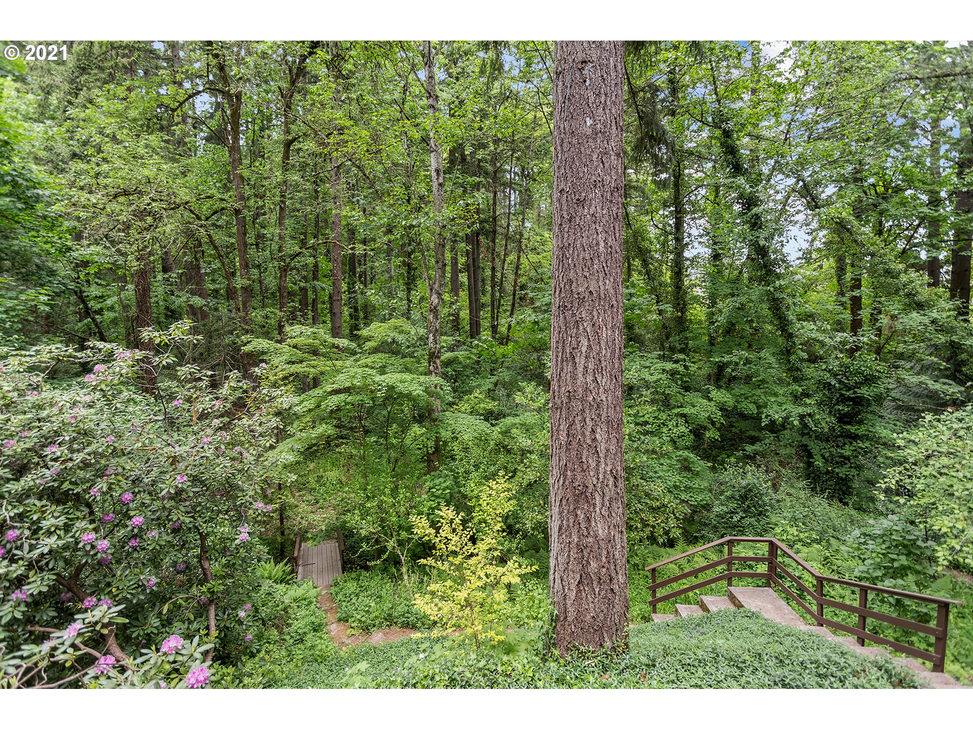 6009 Southwest Pendleton Court Portland, OR 97221 - Photo 25 of 32 Gallery Image 25
