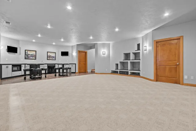 $775,000 | 448 Harvest Road, Green Bay, WI 54302