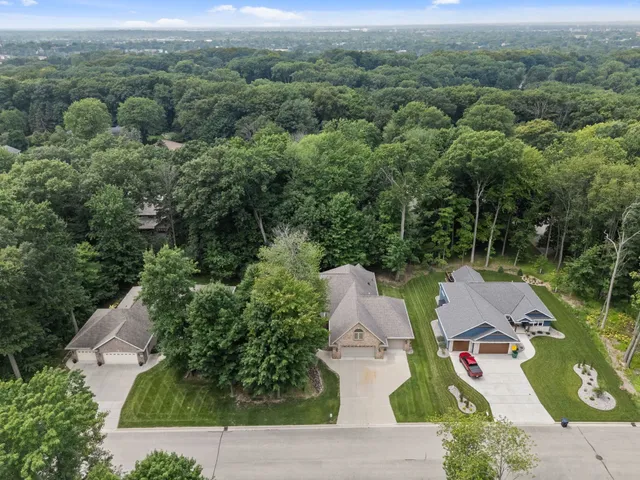 $775,000 | 448 Harvest Road, Green Bay, WI 54302