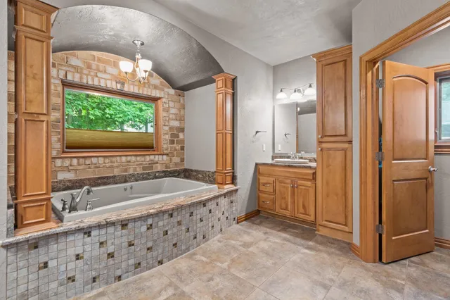 $775,000 | 448 Harvest Road, Green Bay, WI 54302