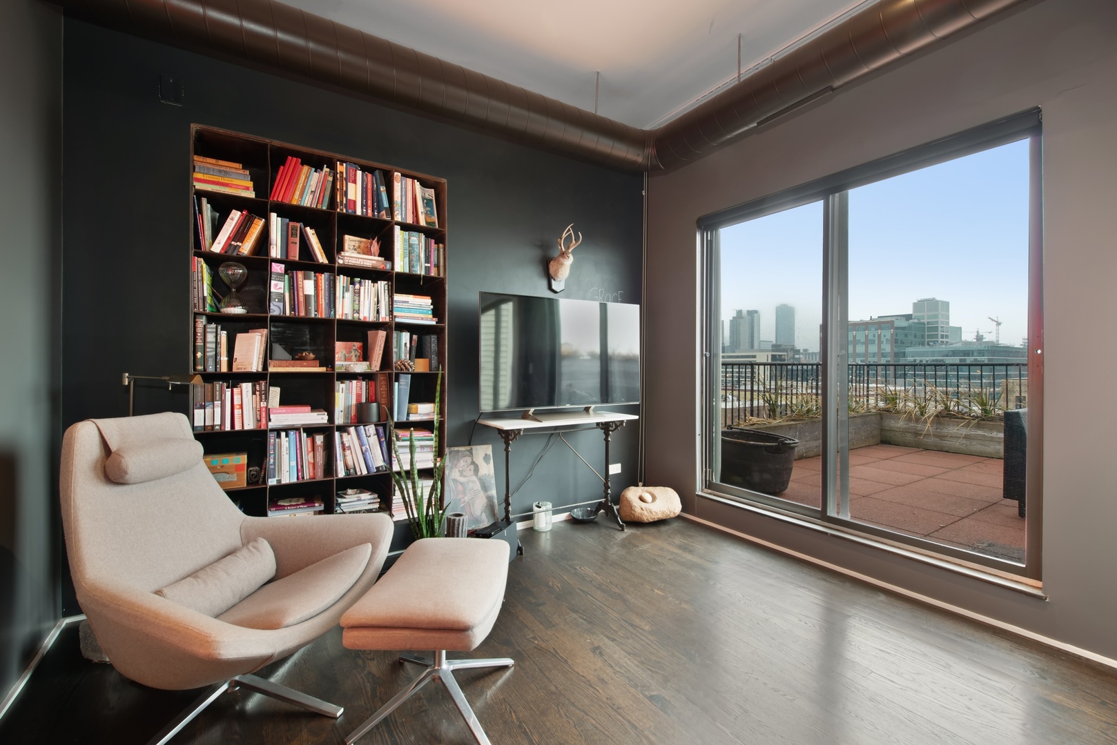 1050 West Hubbard Street, Unit 3F Chicago, IL 60642 - Photo 16 of 23