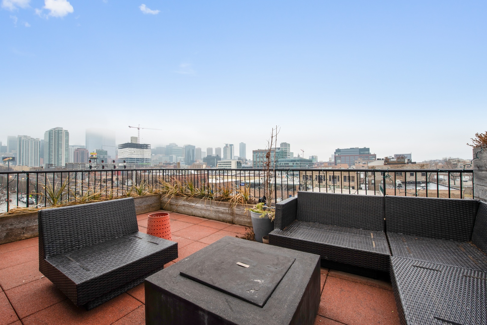 1050 West Hubbard Street, Unit 3F Chicago, IL 60642 - Photo 20 of 23
