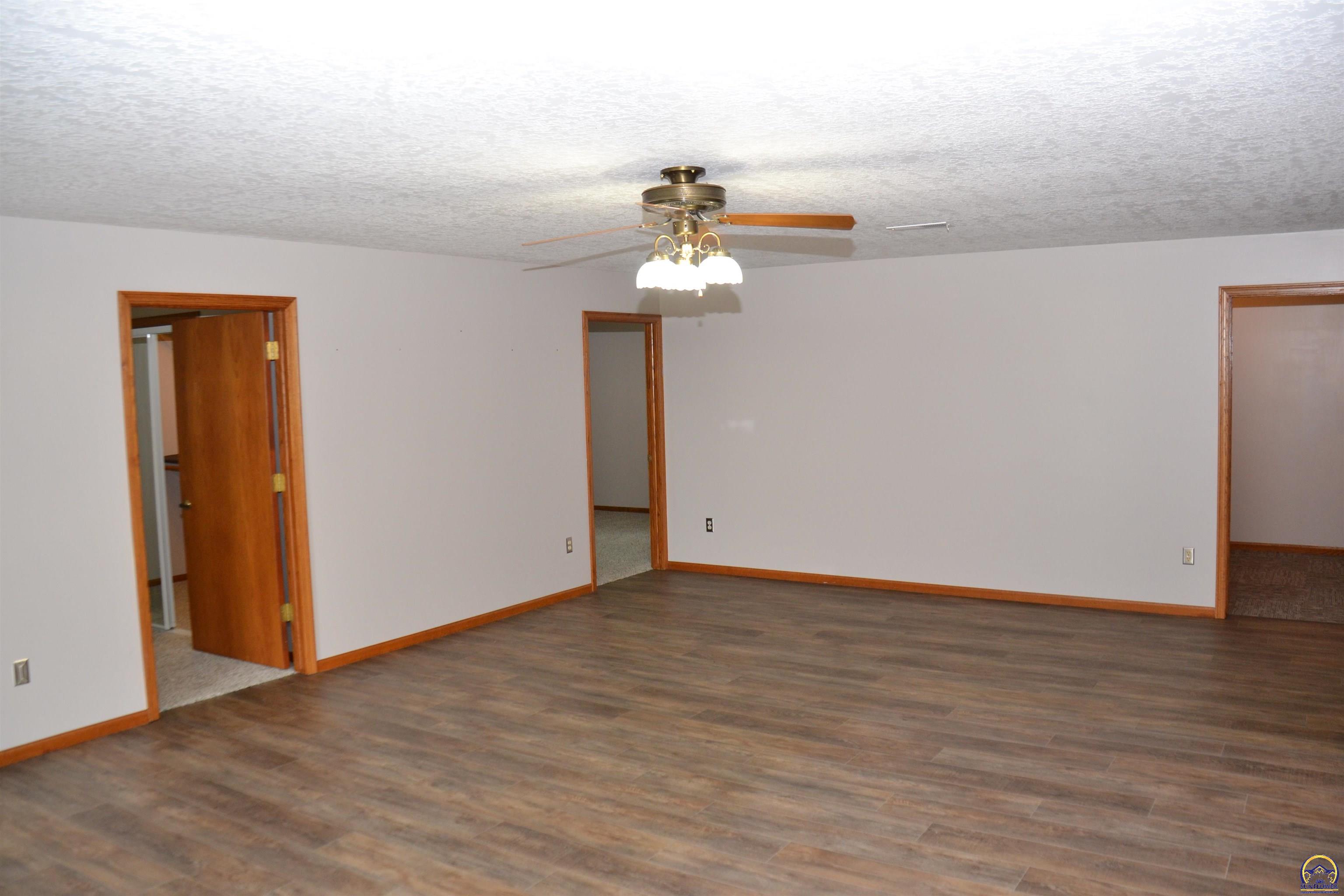 2599 Shetland Road Waverly, KS 66871 - Photo 13 of 49