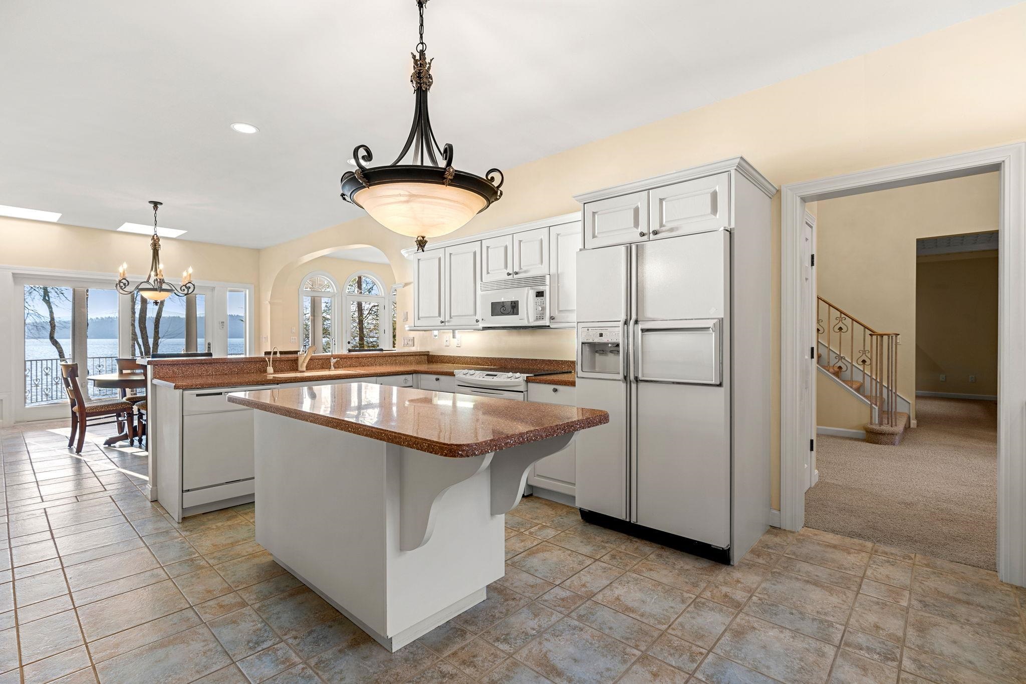 51 Rocky Shore Road Wolfeboro, NH 03894 - Photo 18 of 46