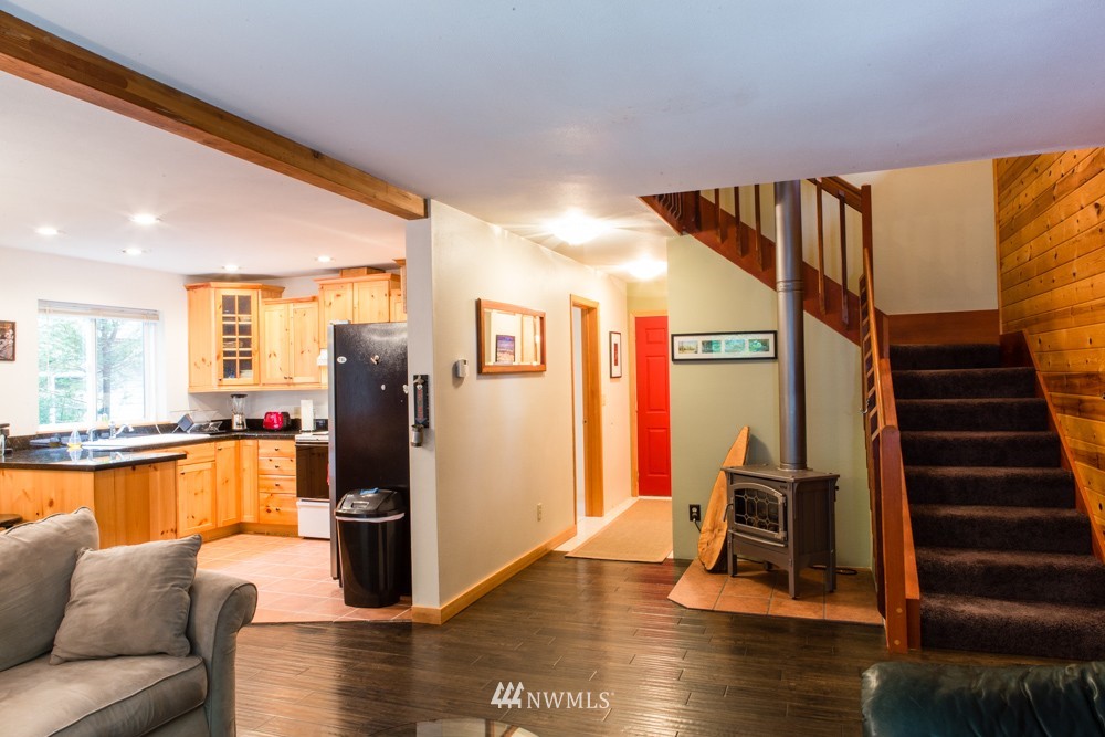 22004 Pinnacle Road Glacier, WA 98244 - Photo 12 of 25 Gallery Image 12