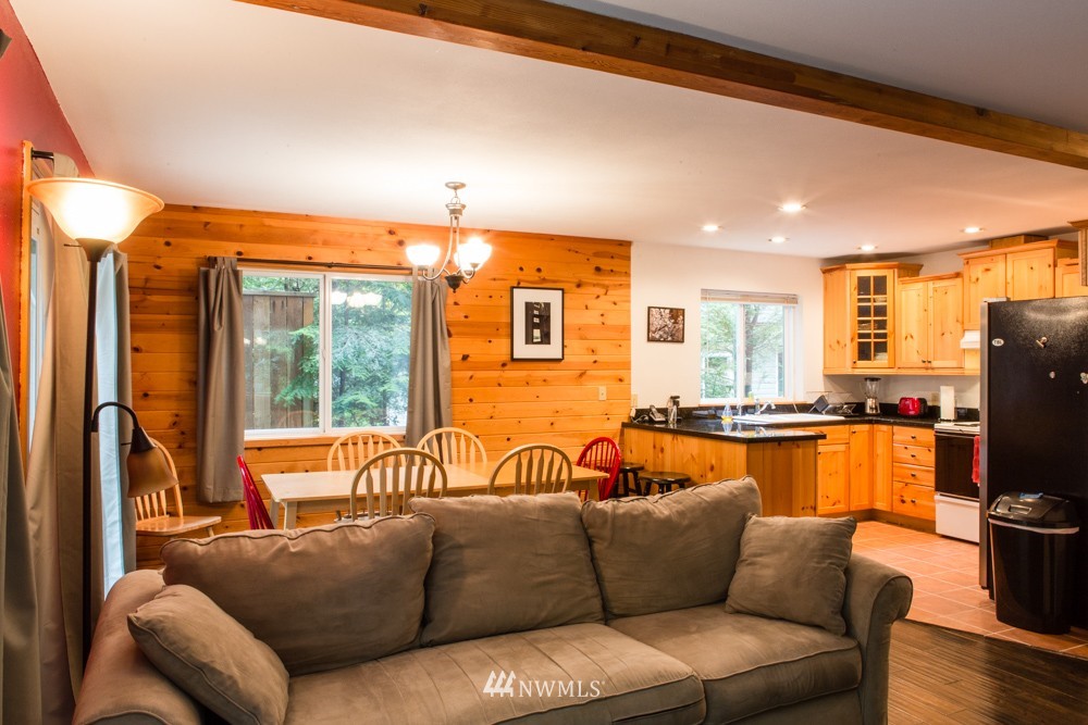 22004 Pinnacle Road Glacier, WA 98244 - Photo 13 of 25 Gallery Image 13