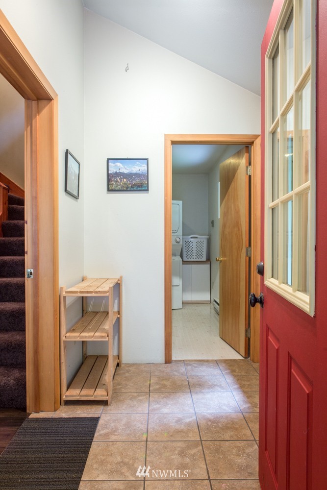 22004 Pinnacle Road Glacier, WA 98244 - Photo 5 of 25 Gallery Image 5