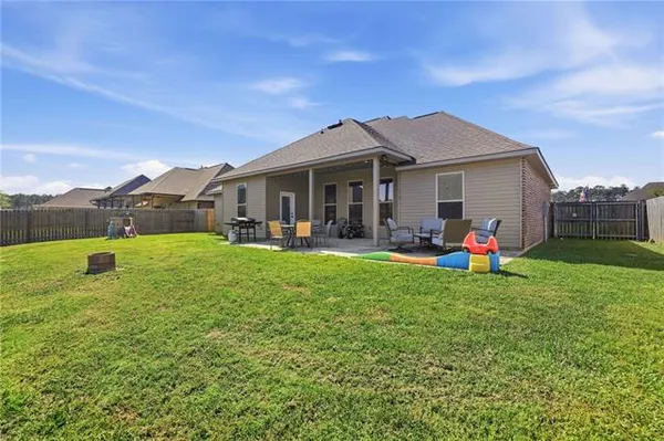 $329,999 | 20291 Long Lake Drive, Hammond, LA 70403