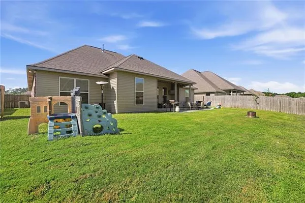 $329,999 | 20291 Long Lake Drive, Hammond, LA 70403