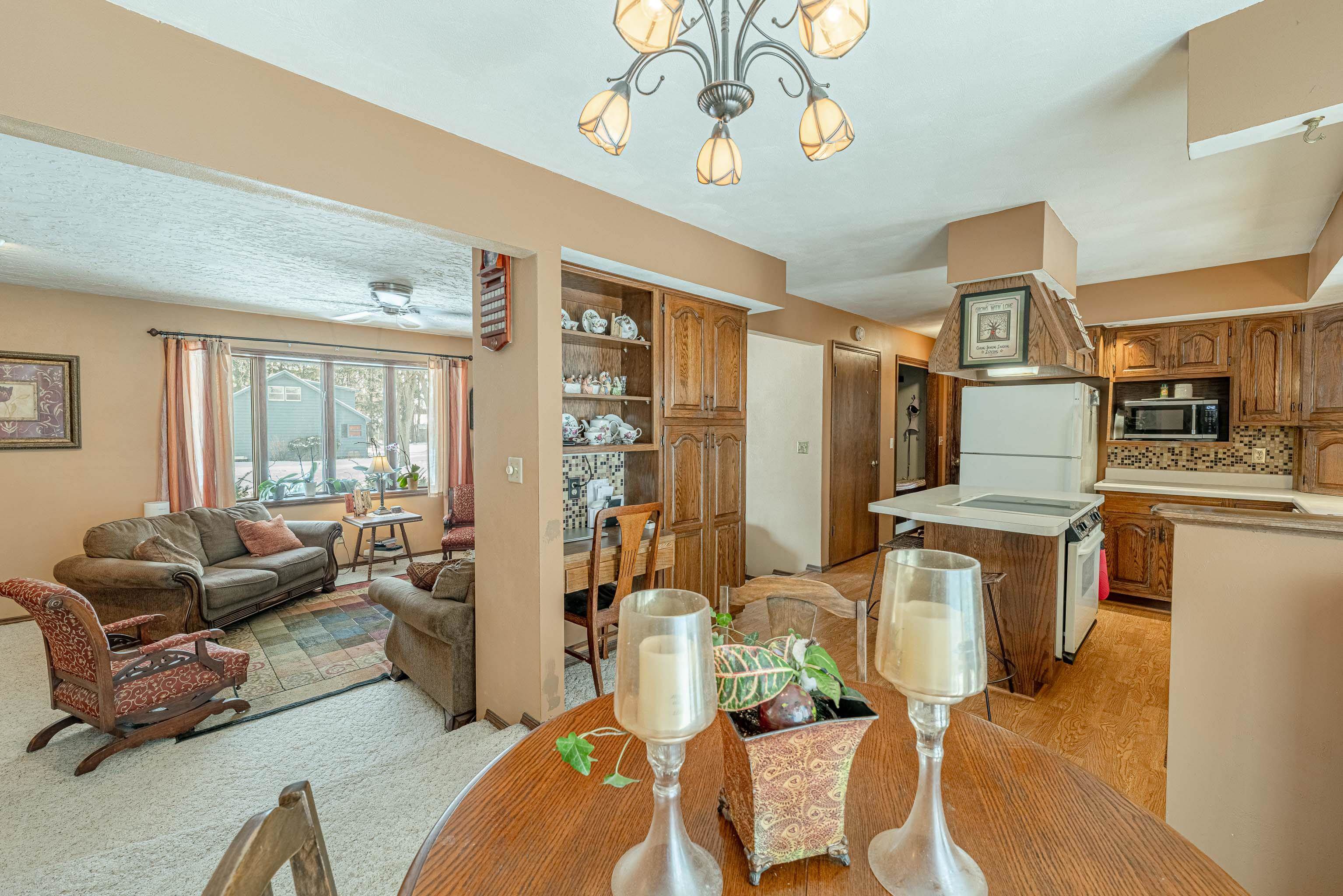 52 South Martin Road Janesville, WI 53545 - Photo 14 of 54