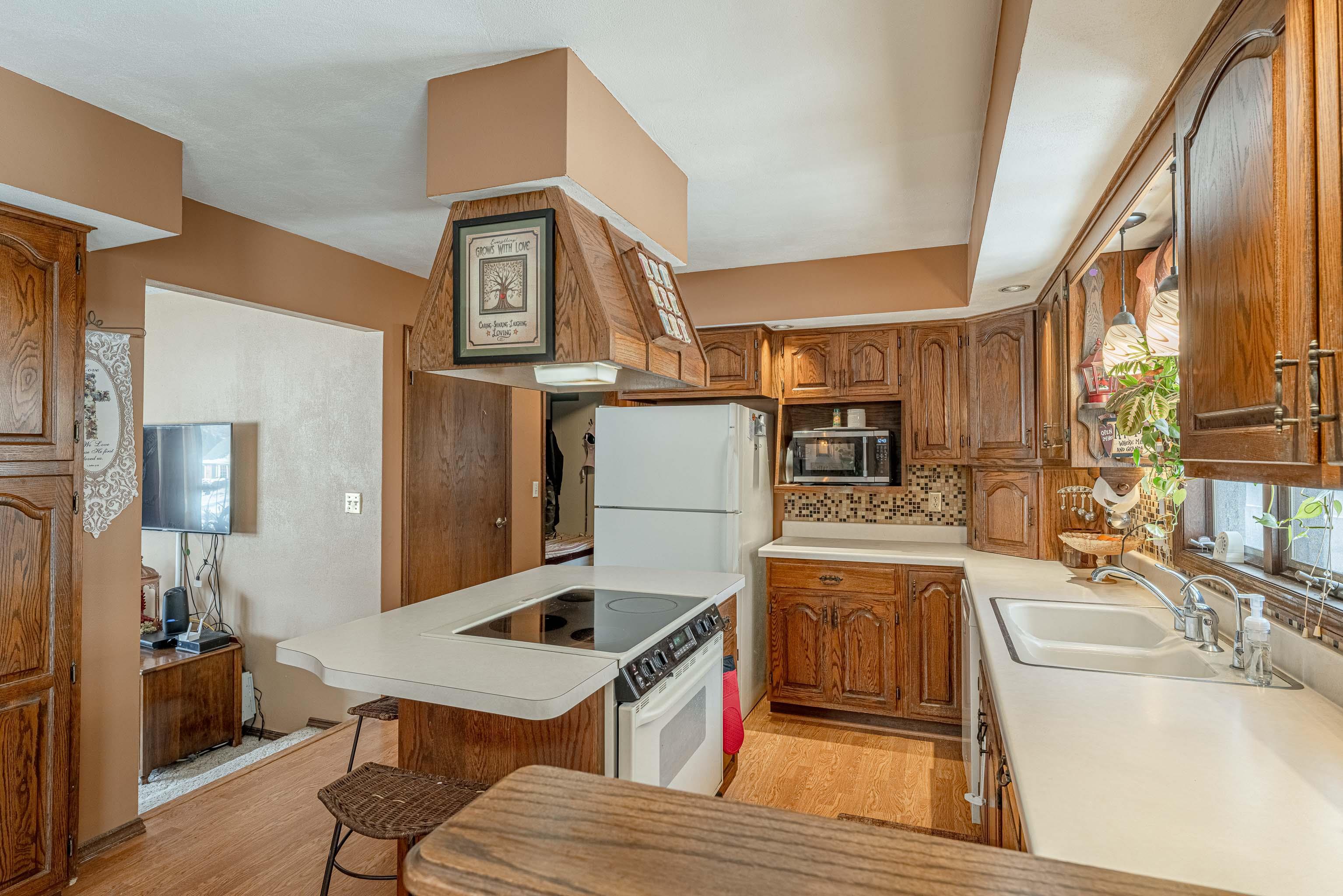 52 South Martin Road Janesville, WI 53545 - Photo 19 of 54