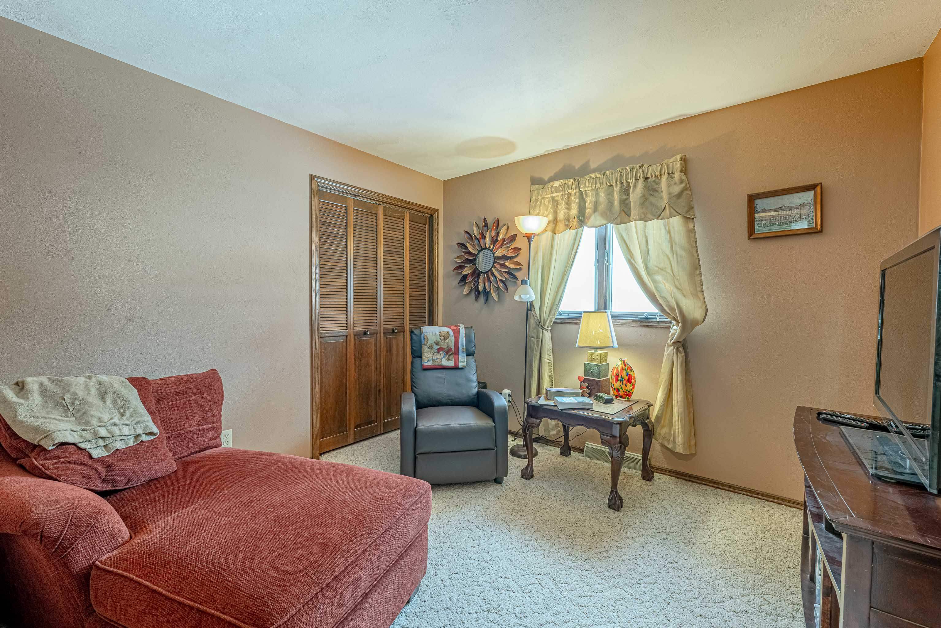 52 South Martin Road Janesville, WI 53545 - Photo 21 of 54