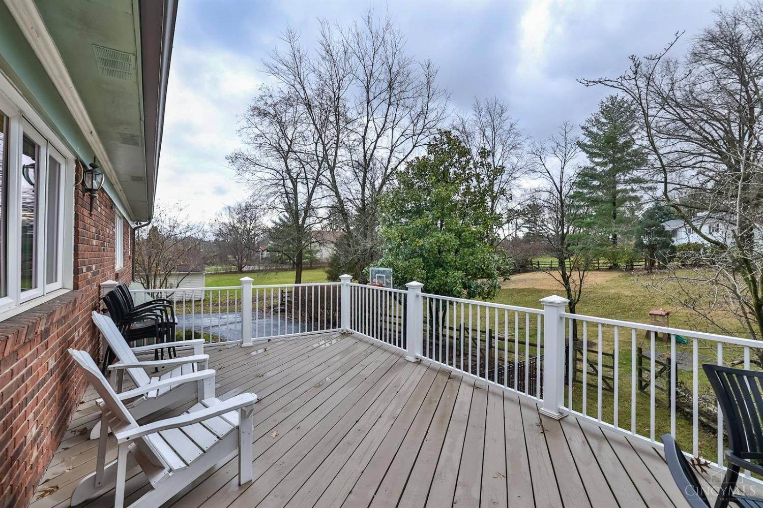 8000 Ridge Avenue Amberley, OH 45237 - Photo 9 of 27