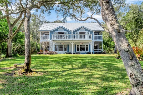 $1,895,000 | 925 Indian River Drive, Sebastian, FL 32958