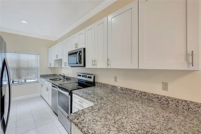 $1,995,000 | 925 Indian River Drive, Sebastian, FL 32958