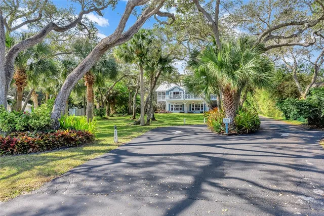 $1,995,000 | 925 Indian River Drive, Sebastian, FL 32958
