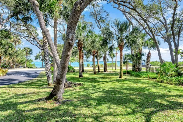 $1,895,000 | 925 Indian River Drive, Sebastian, FL 32958
