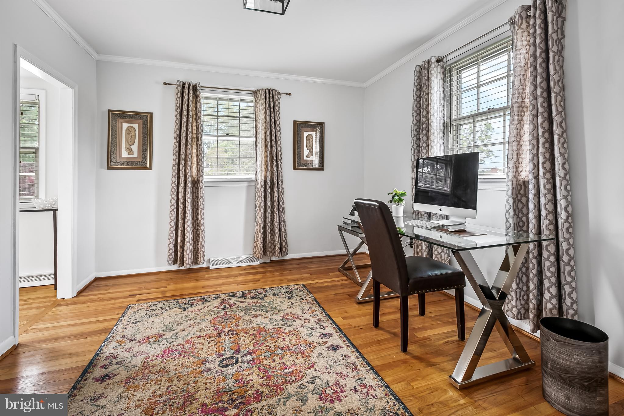 241 Chantrey Road Lutherville-Timonium, MD 21093 - Photo 17 of 42 Dining room