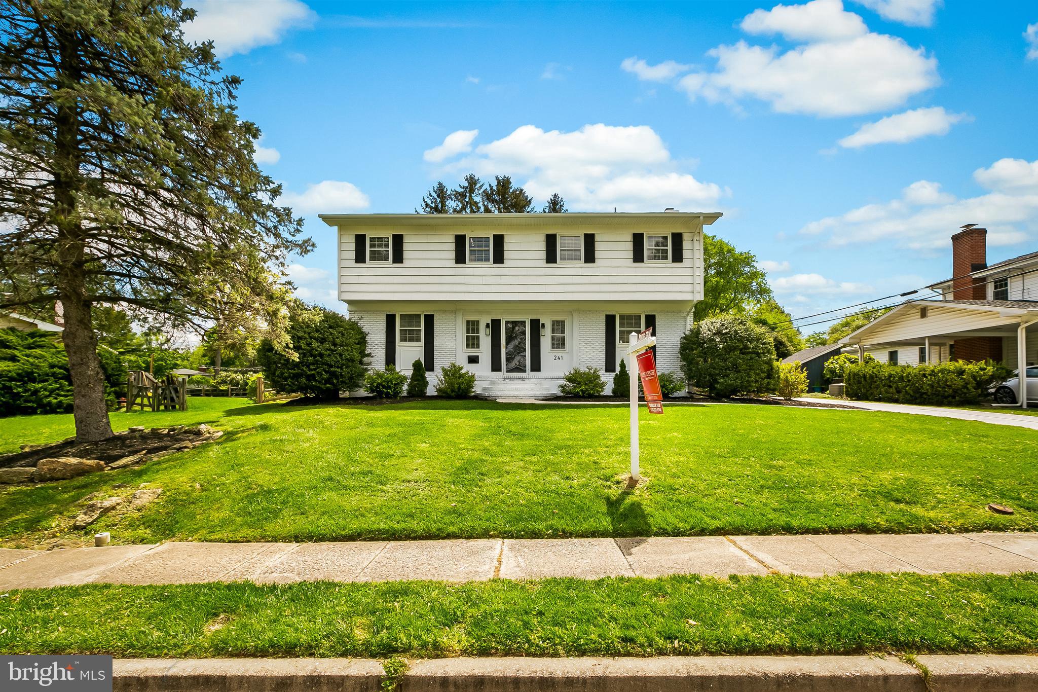 241 Chantrey Road Lutherville-Timonium, MD 21093 - Photo 3 of 42 Front of house