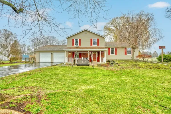 $349,900 | 201 Bittersweet Drive, Farmington, NY 14425