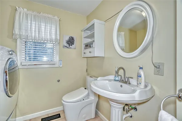 $349,900 | 201 Bittersweet Drive, Farmington, NY 14425