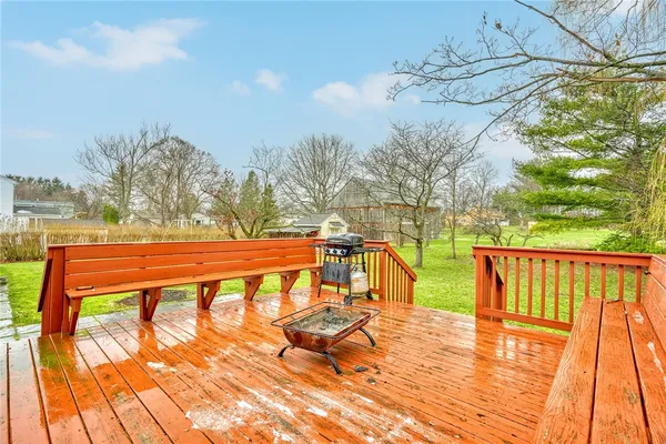 $349,900 | 201 Bittersweet Drive, Farmington, NY 14425