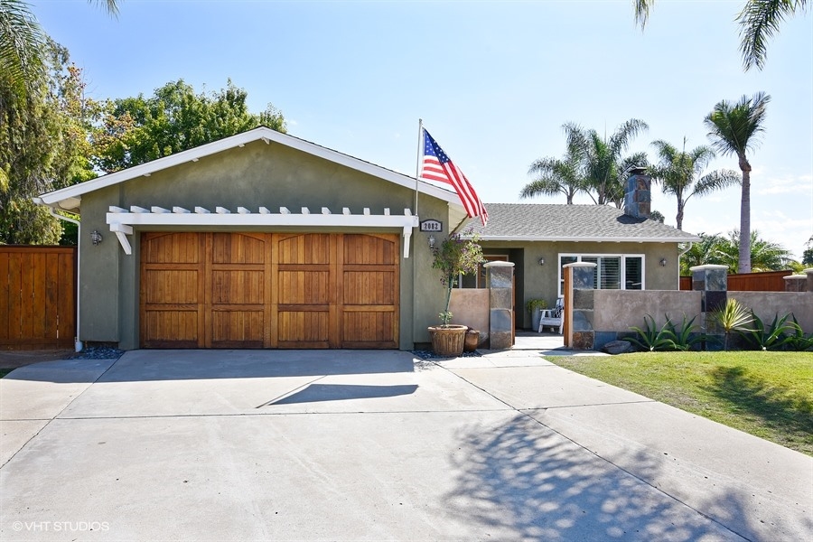 2082 Village Wood Road Encinitas, CA 92024 - Photo 1 of 18