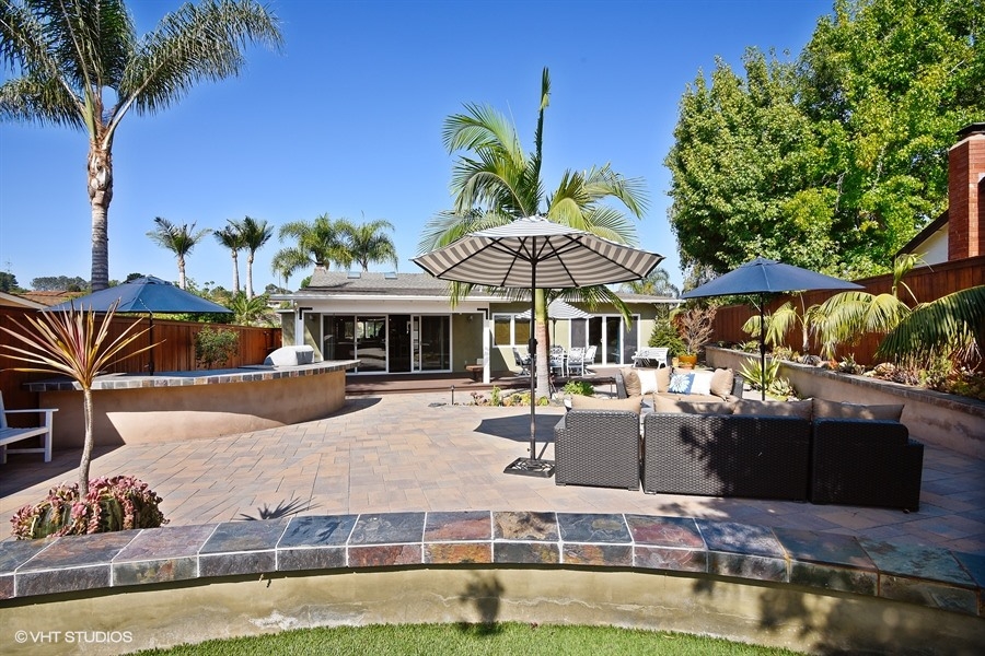2082 Village Wood Road Encinitas, CA 92024 - Photo 15 of 18