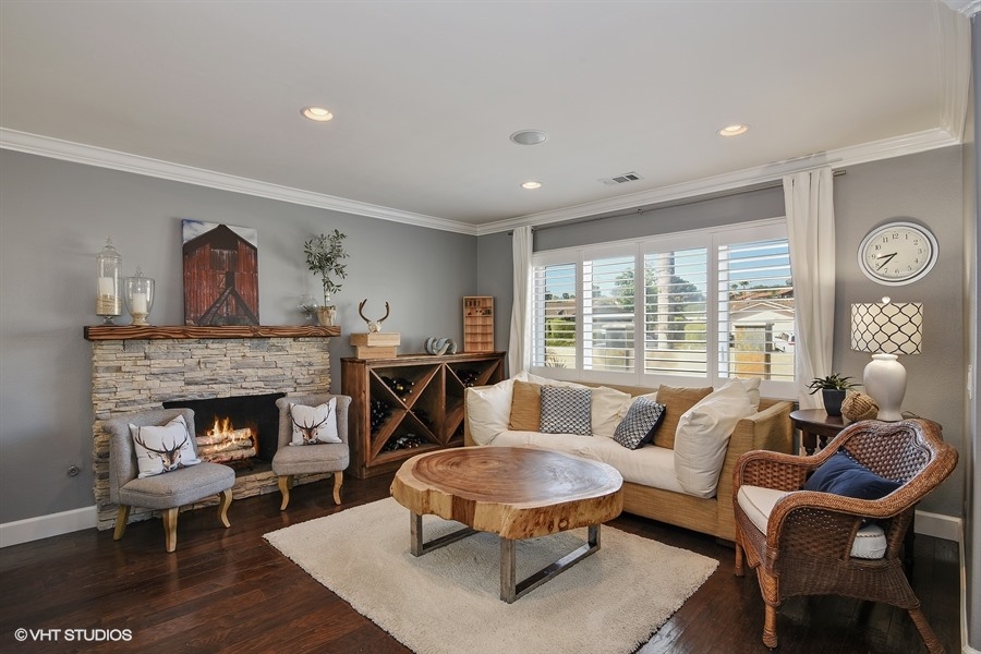 2082 Village Wood Road Encinitas, CA 92024 - Photo 4 of 18