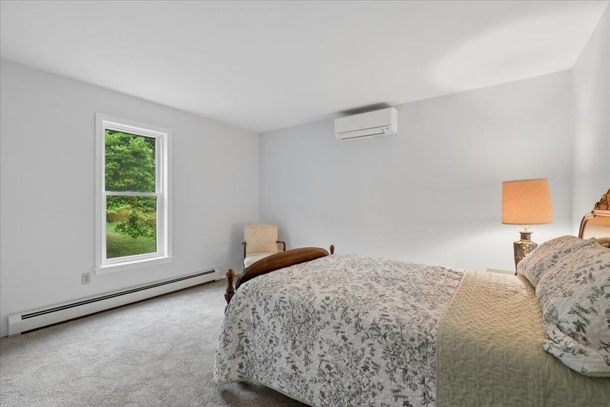 240 Sandown Road Chester, NH 03036 - Photo 20 of 41