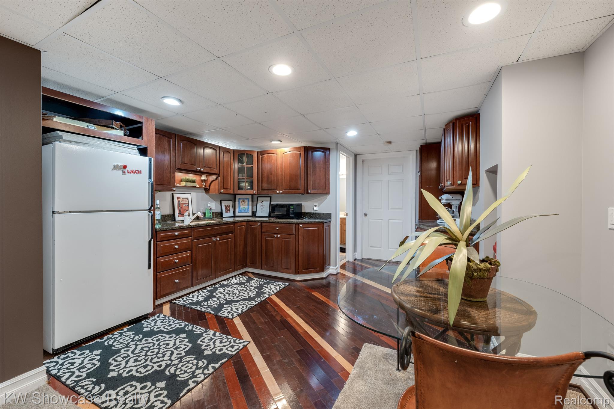 865 South Pemberton Road Bloomfield Hills, MI 48302 - Photo 33 of 36 Gallery Image 33