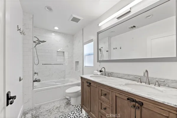 $999,000 | 14729 Bassett Street, Van Nuys, CA 91405