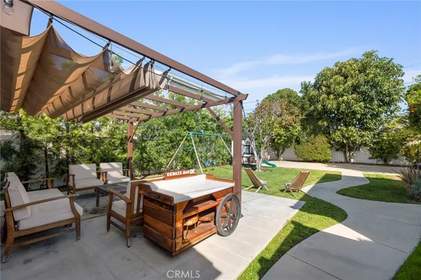 $999,000 | 14729 Bassett Street, Van Nuys, CA 91405
