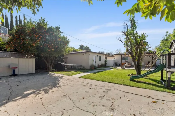 $999,000 | 14729 Bassett Street, Van Nuys, CA 91405