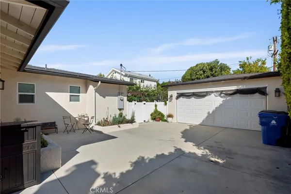 $999,000 | 14729 Bassett Street, Van Nuys, CA 91405