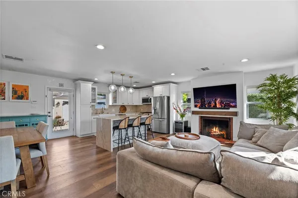 $999,000 | 14729 Bassett Street, Van Nuys, CA 91405