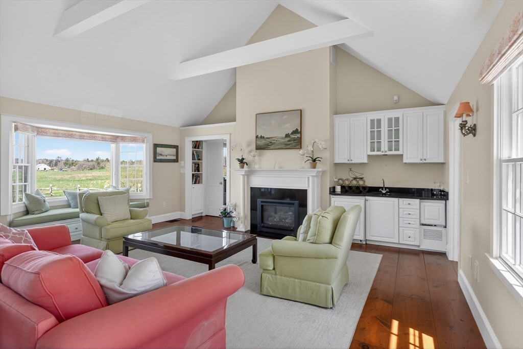23 Beetle Swamp Road Edgartown, MA 02539 - Photo 6 of 40