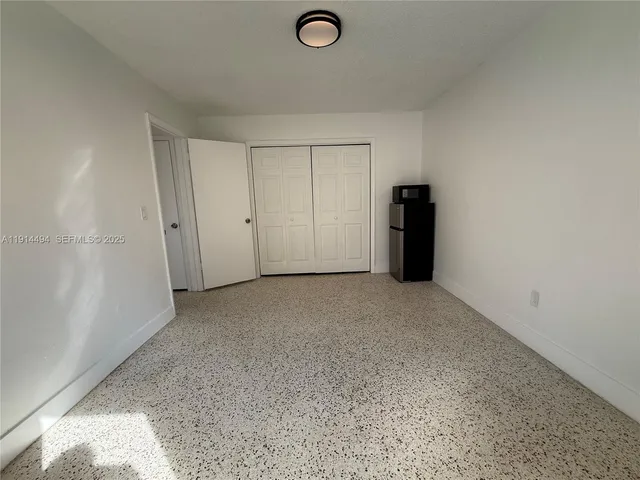 a view of a livingroom with an empty space