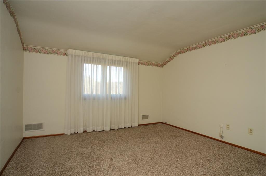 2019 Cutter Drive McKees Rocks, PA 15136 - Photo 13 of 20