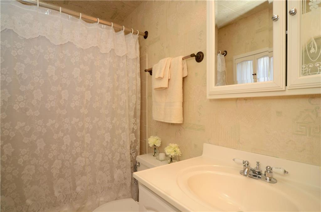 2019 Cutter Drive McKees Rocks, PA 15136 - Photo 17 of 20