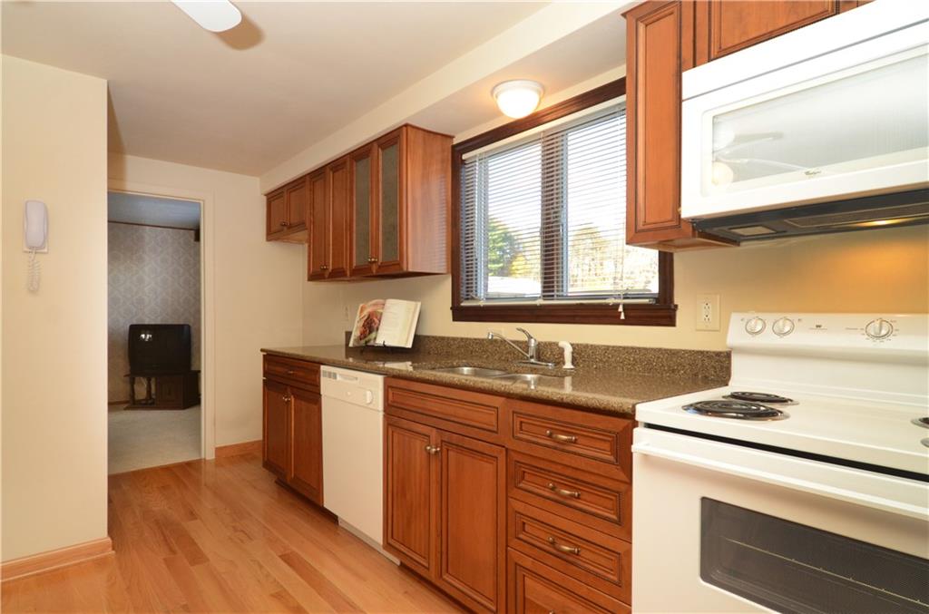 2019 Cutter Drive McKees Rocks, PA 15136 - Photo 9 of 20
