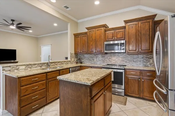 $364,900 | 10517 Calaveras Drive, Waco, TX 76708