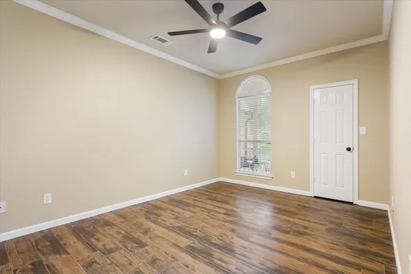 $364,900 | 10517 Calaveras Drive, Waco, TX 76708