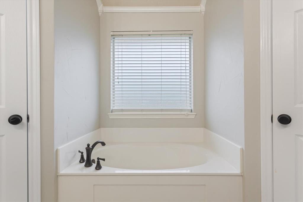 10517 Calaveras Drive Waco, TX 76708 - Photo 25 of 36