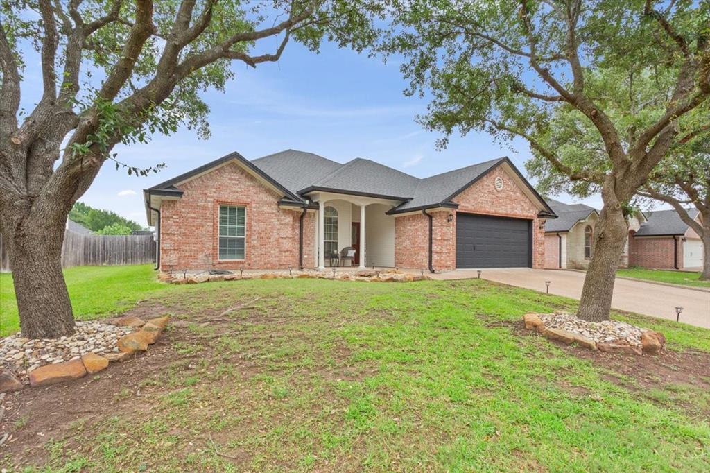 10517 Calaveras Drive Waco, TX 76708 - Photo 3 of 36