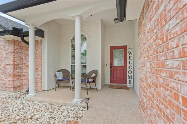 $364,900 | 10517 Calaveras Drive, Waco, TX 76708