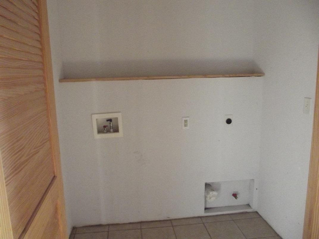 404 South Williams Street Bellevue, MI 49021 - Photo 36 of 37 2017-03-28 17.42.31