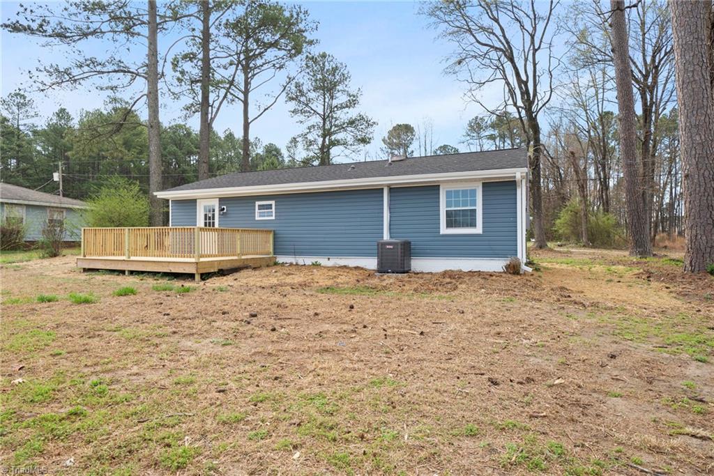 5001 Royal Acres Road Raleigh, NC 27610 - Photo 6 of 29 Rear of Home