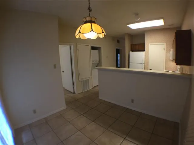 $1,000 | 2216 San Gabriel Street, Unit 108, Austin, TX 78705