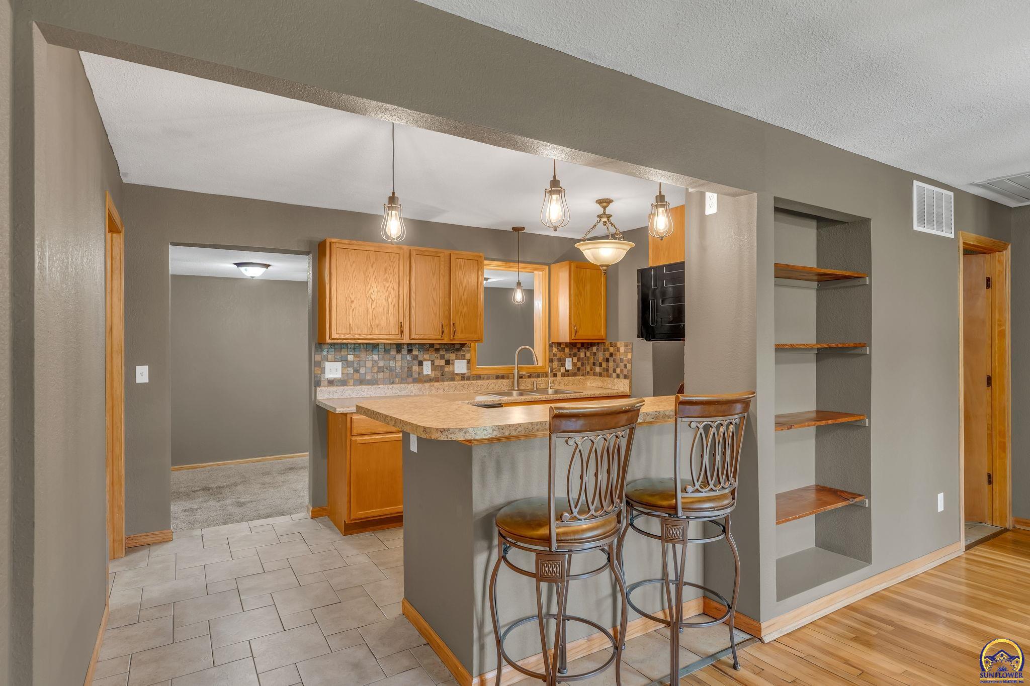 3923 Southeast 2nd Street Topeka, KS 66607 - Photo 11 of 32 Gallery Image 11
